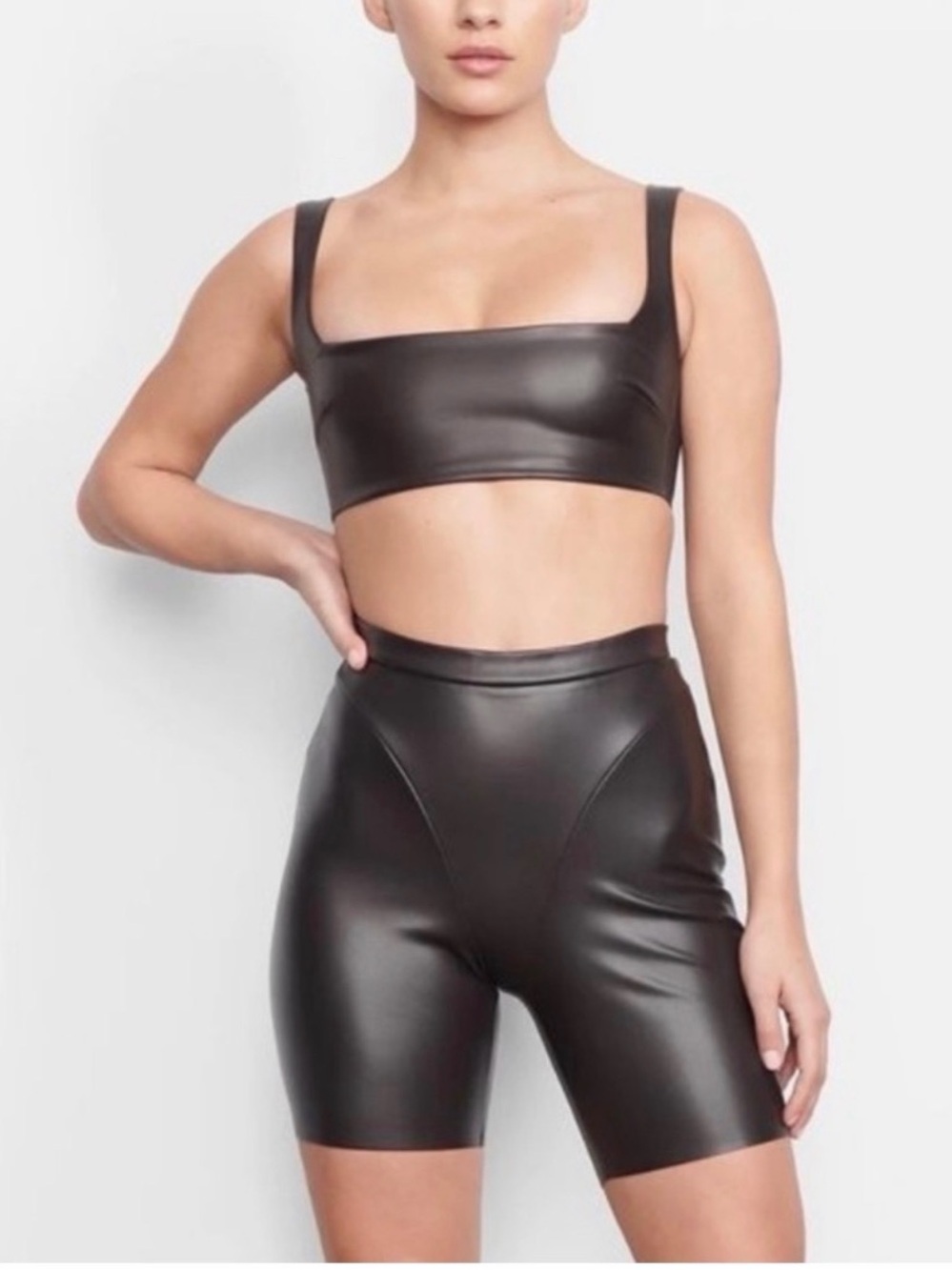 SKIMS Stretch Faux Leather Square Neck Bra Top Black - Sz M